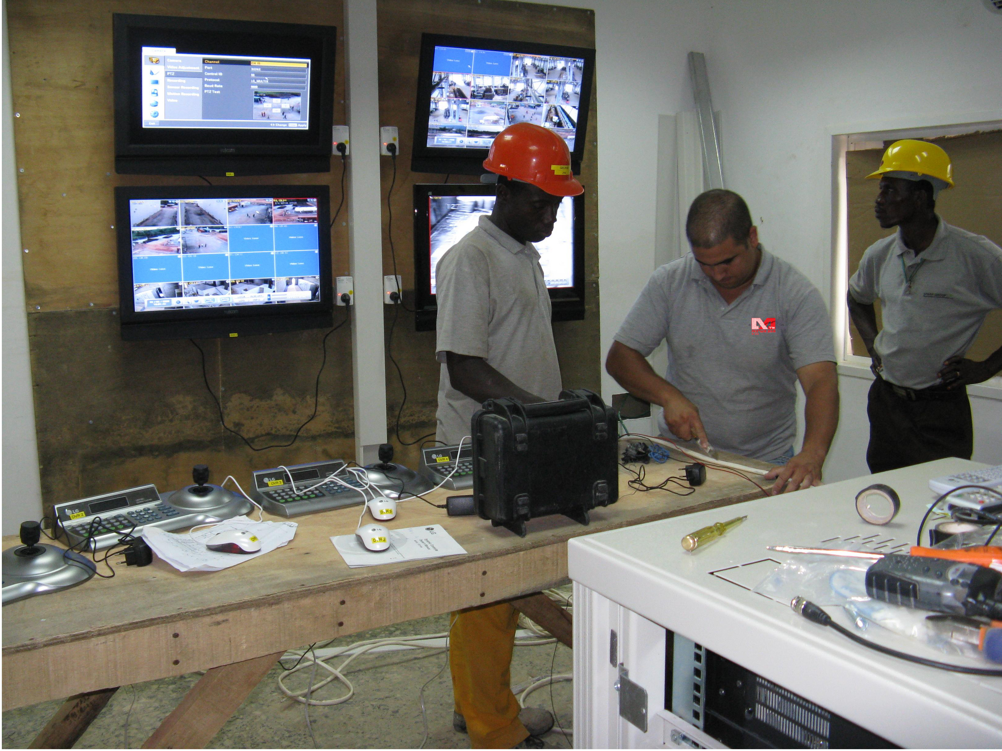 הקמת חדר משמר במפעל בניגרייה